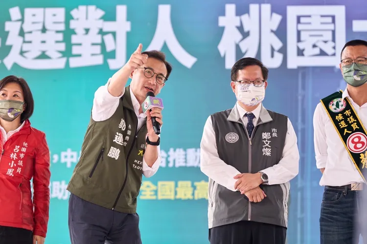 鄭運鵬廟口開講。鄭運鵬競辦提供