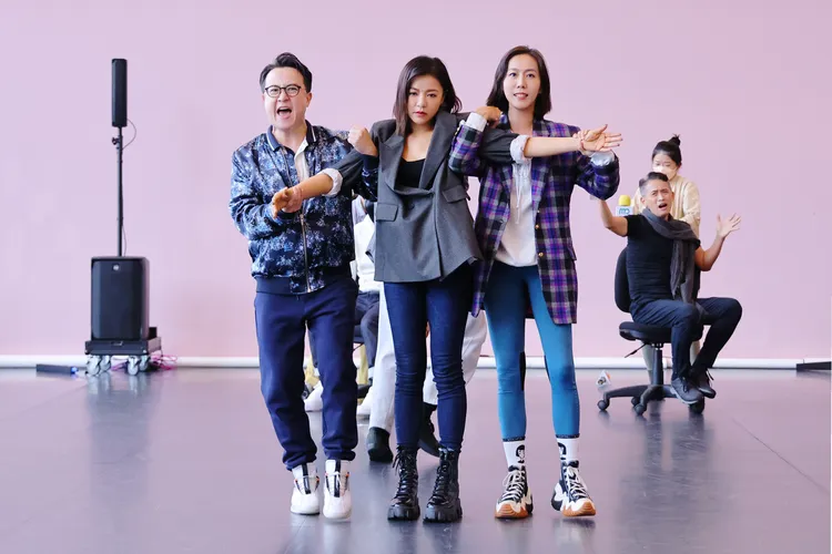 丁噹（左二）今排練《搭錯車》。相信提供