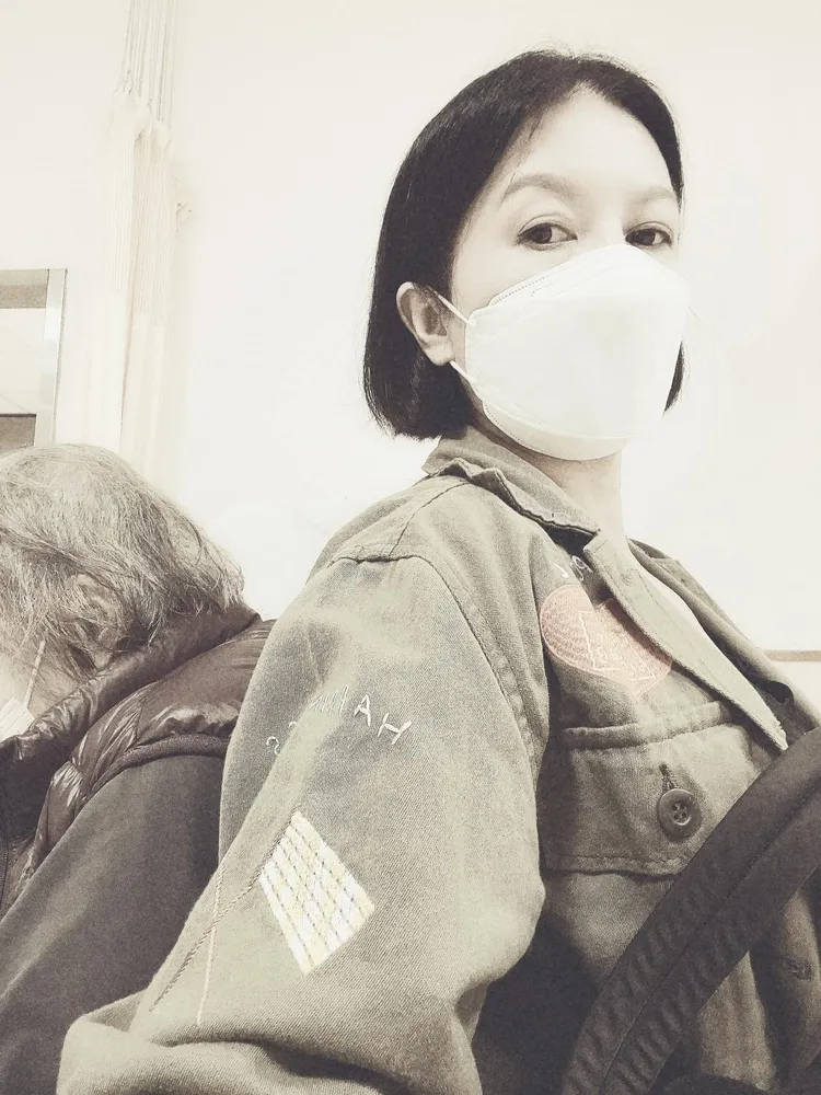 苗可麗母親日前因身體不適掛急診，她昨日發文報平安。翻攝自苗可麗臉書