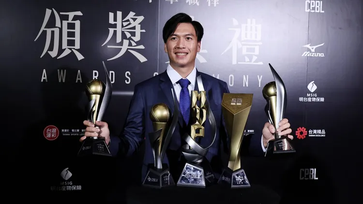 樂天桃猿林立拿下年度MVP。葉志明攝影