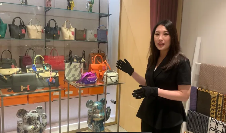 黎都二手精品店內有單獨的「愛馬仕專區」。曾雪蒨攝