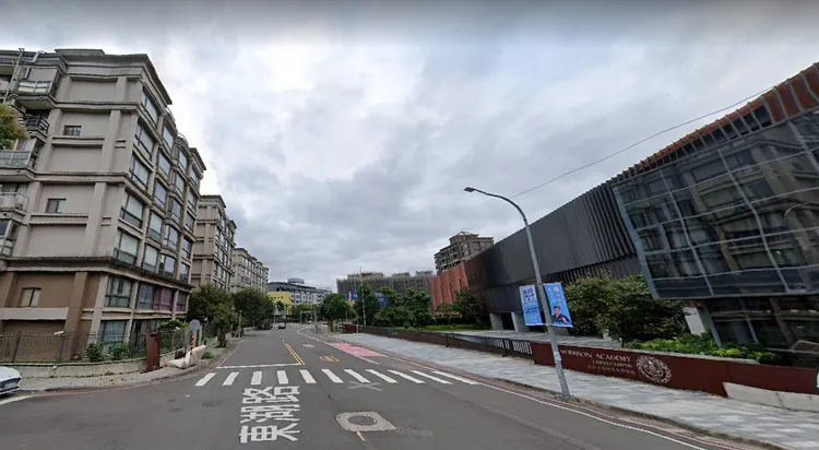 房仲認為，林口美國學校附近透天別墅群，較能符合魔獸租屋需求，但仍缺隱私性。翻攝googlemap