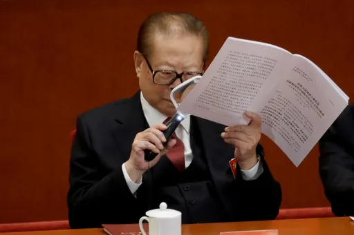 江泽民病逝|从食品工程师到国家领导人 96年人生轨迹一览