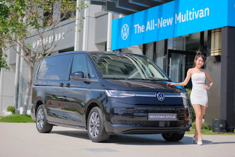 在MQB底盤平台的應用下，T7 Multivan不僅在造型上有了突破性的發展，同時將當代趨勢科技引入配備陣容中。陳志淵攝