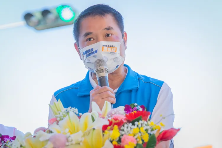 知情人士坦言，苗栗鍾東錦贏了，等同於是打朱立倫「耳刮子」。引自鍾東錦臉書