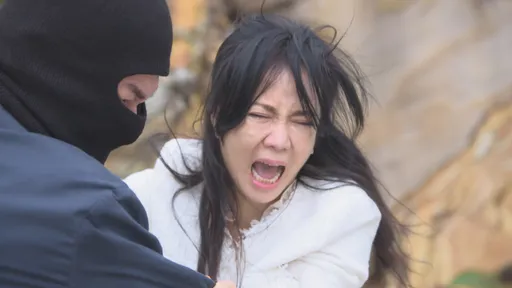 吳皓昇墜海觀眾求編劇別賜死 陳仙梅懸崖邊爆哭「有生命危險」