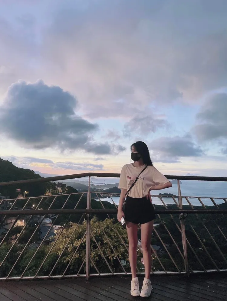 李品君有雙大長腿呢。李品君提供