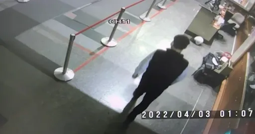 中廣大樓咖啡廳遭竊！鎮店寶「趙少康簽名紅包」也不見　代班保全做這事太可疑