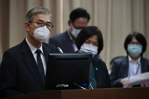 網拍高價陽性快篩抓到了! 金管會主委黃天牧證實:已賣不少