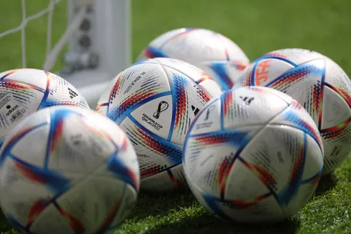 卡達世足賽｜官方用球「印尼製造」　東爪哇小城生產5萬多顆銷往多國