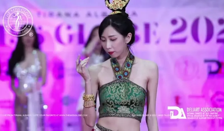 李盈盈在選美中表演敦煌舞。李盈盈提供