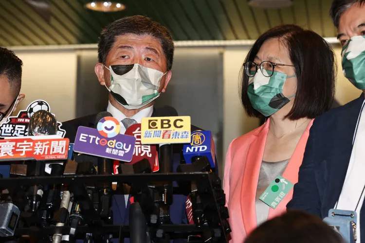 陳時中今天上午出席「為台灣挺身而出─陳時中海內外學術界後援會誓師大會」。翁玉信攝