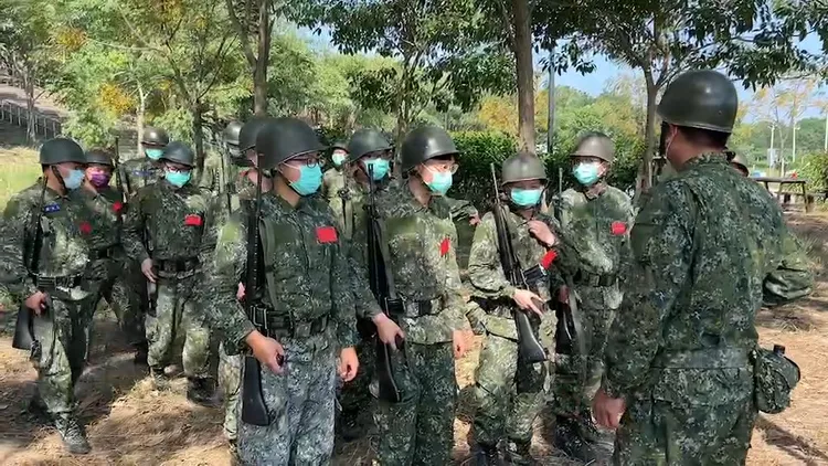 後備軍人教育召集一周，其中四天在北港地區進行操演，展現捍衛家園決心。魏嘉良攝
