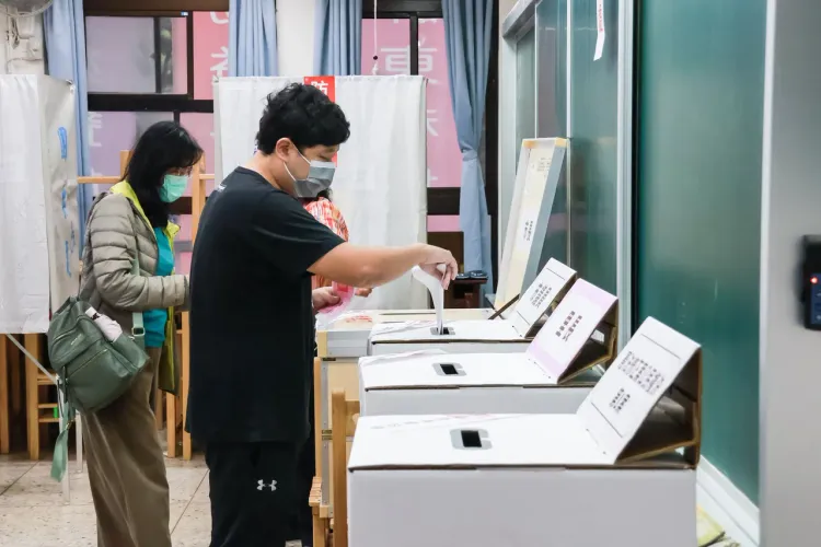 陳柏安說明，一定比例民眾的皮質醇濃度，也就是所謂的「壓力荷爾蒙」會在投票期間，甚至是開票結束後上升。趙世平攝
