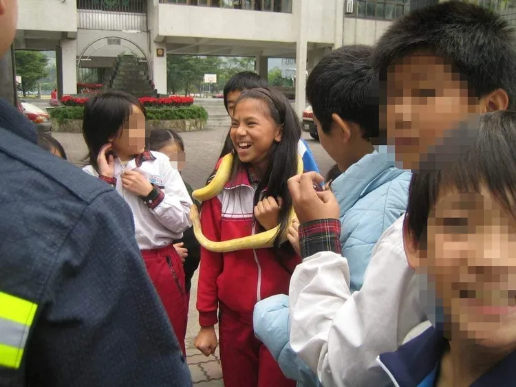 蕾菈自爆小時候模樣。翻攝蕾菈臉書