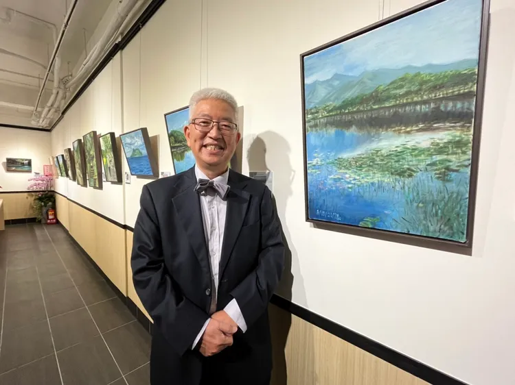 張金鶚將習畫3年成果，舉行個人畫展。楊明峰攝