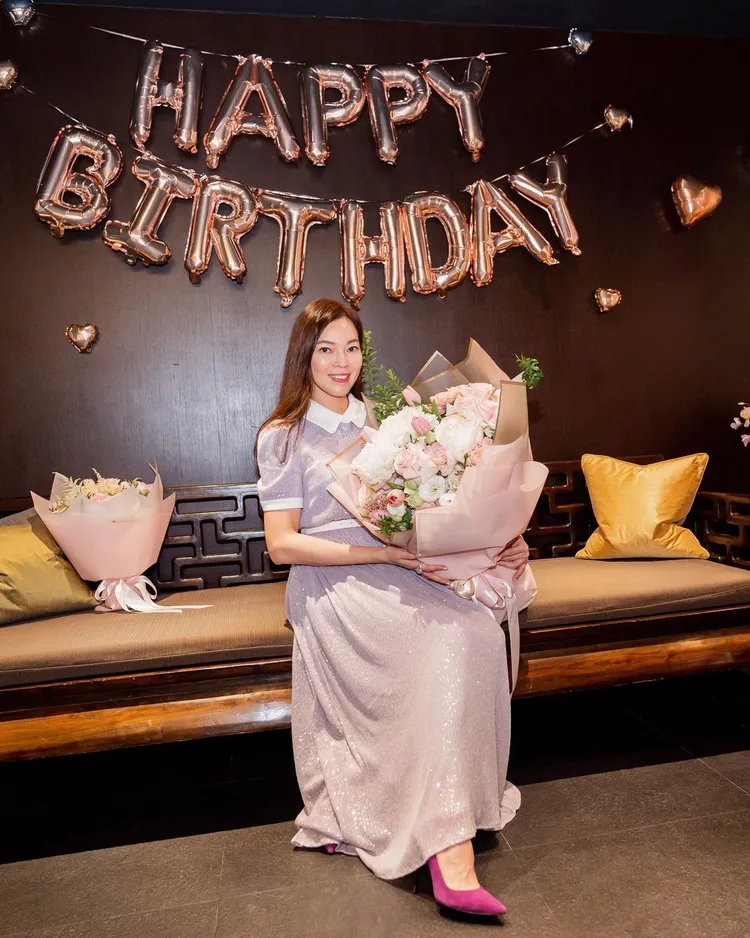 曾馨瑩昨慶祝48歲生日。翻攝曾馨瑩IG