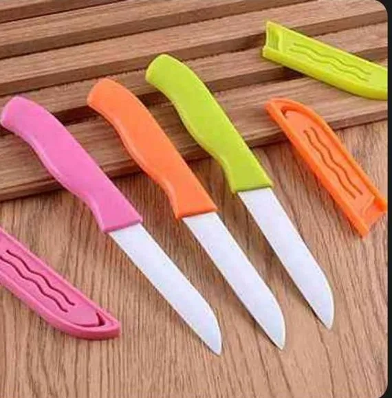 祈女以水果刀(非案發凶器)刺死前夫。翻攝畫面