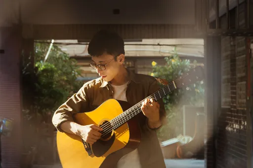 吟遊歌者克里夫拒當科技業新貴　苦熬7年孵出首張專輯