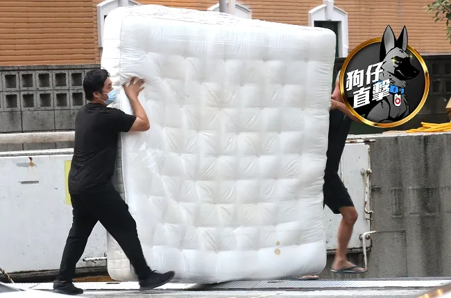 大S昨下午已將前夫汪小菲為她量身訂製的千萬級床墊歸還到S Hotel。特勤中心攝