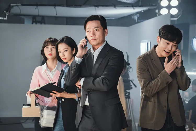 《明星經紀人生存記》描述演藝圈中經紀人的辛苦過程。Netflix