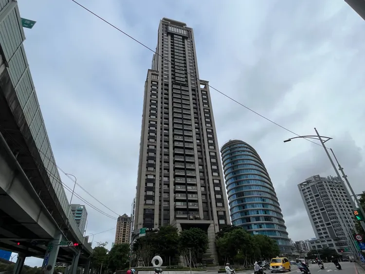 遠雄九五為新莊副都心率先攻上7字頭的豪宅。楊明峰攝