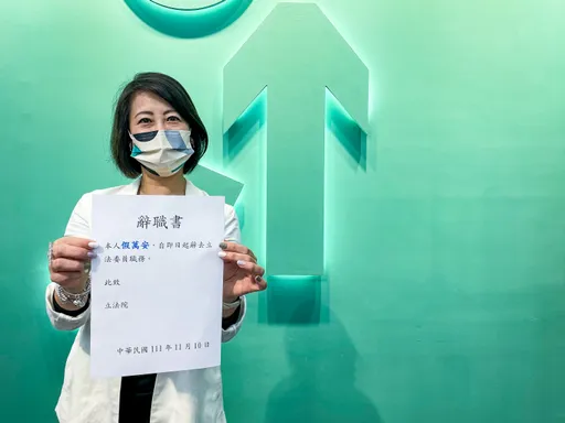 蔣萬安今才交立委辭職書　遭綠營酸「蔣孬孬」：嘴巴破釜沉舟心裡怕沉船