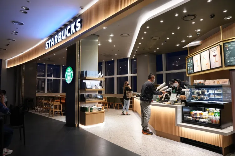 98樓空間內有世界最高星巴克。黃盈甄攝