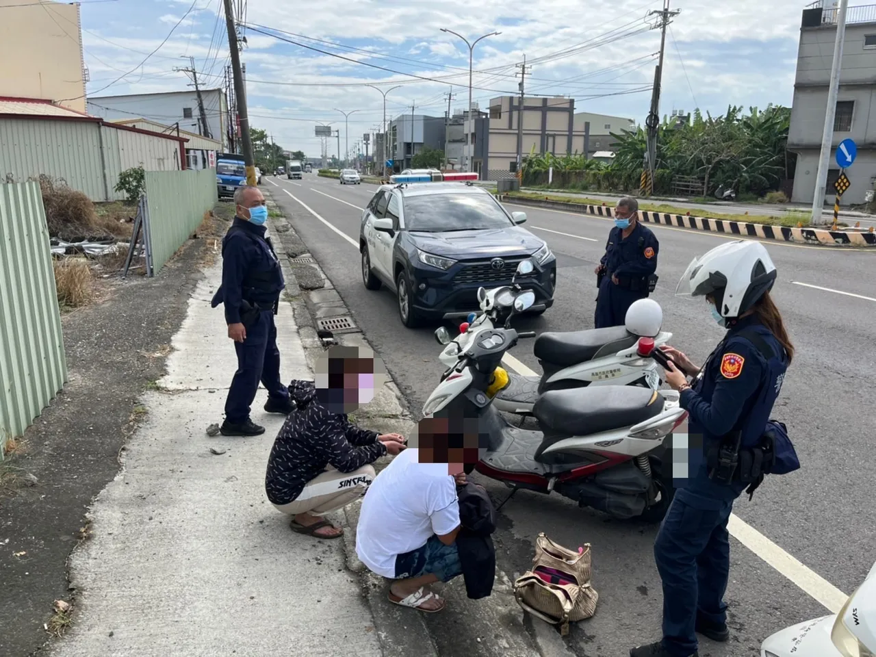 劉男和潘女被警方查獲是毒品通緝犯。讀者提供