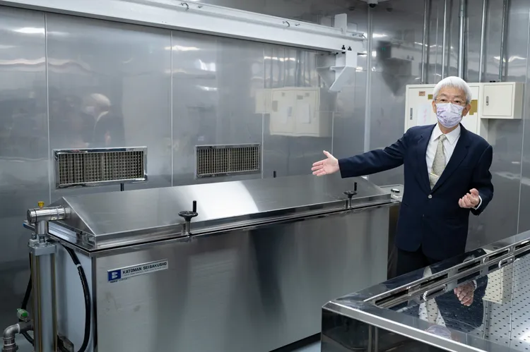 清華大學購置近3百萬元的全自動防腐機，將大體防腐時間縮短為1個月。清大提供