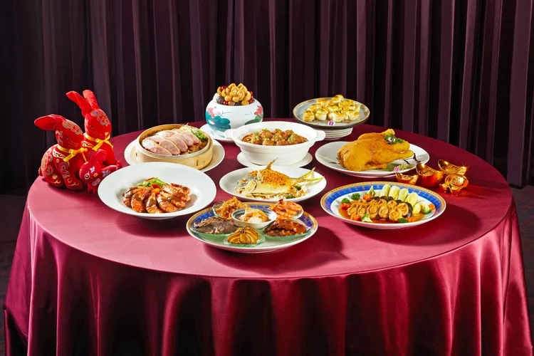 福容年菜外帶結合當地食材與主廚巧思。福容提供