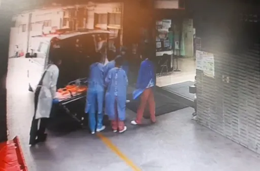 打到無一完整皮膚！彰化3歲童昏迷　施暴生母限居、男友羈押