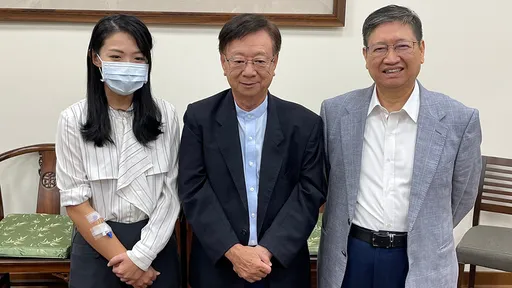 爭議連爆「高虹安沒招了」 人渣文本:只能哭和躺著打滾