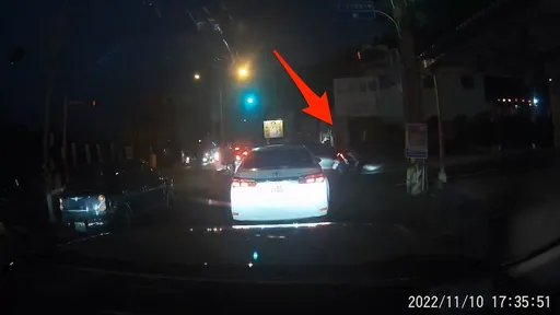 國道車禍導致平面壅塞 騎士未注意左轉車對撞