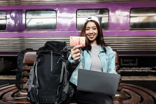 國境解封 兆豐機票簽帳金額飆6倍、旅行社近3倍