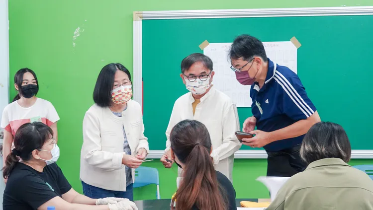 工作人員告知劉櫂豪他不是在該投票所領取選票投票。古和純攝