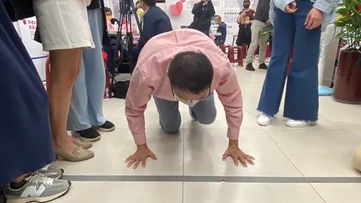 綠地變藍天！謝國樑自行宣布當選　感性跪謝基隆市民