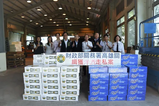 一个月2次!高雄关再查获啤酒走私 逾60万罐市价约3000万