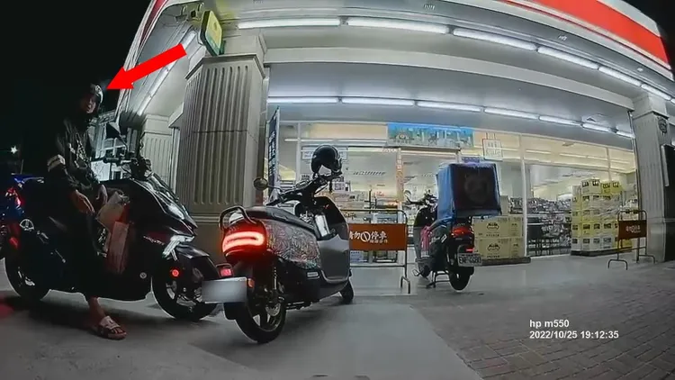 男大生與對方超商前又相遇，認為對方疑有尾隨尋仇意圖。攝自網路