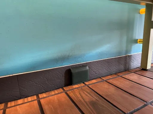 速食店皮夾竊案 警翻找全店原來「保護色」藏在這裡