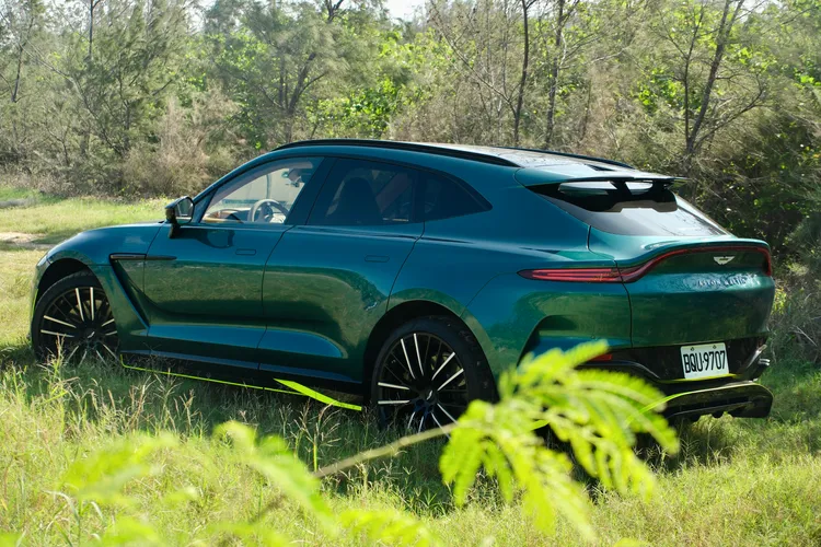 電子防傾桿效果自然。陳志淵攝