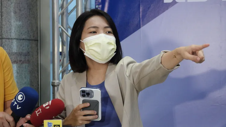 徐巧芯表示，王世堅就是很有Guts的真男人。莊宗達攝