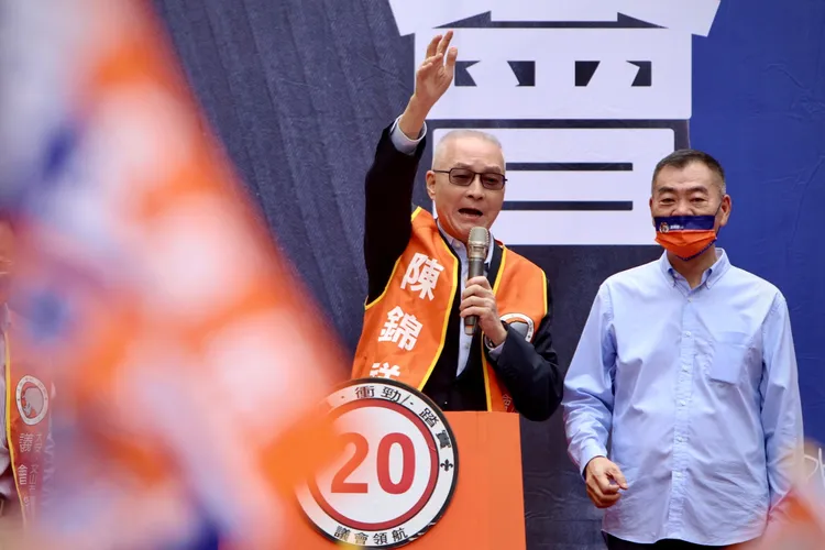 廖達琪認為朱立倫恐面臨2018年吳敦義的窘境。林林攝