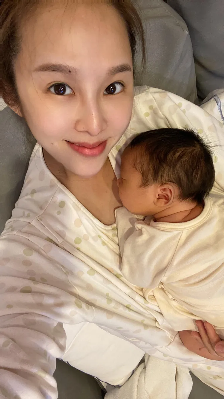 張齡予當新手媽媽，不過明天還要為了剖婦產傷口感染重新開刀，十分辛苦。引字張齡予臉書