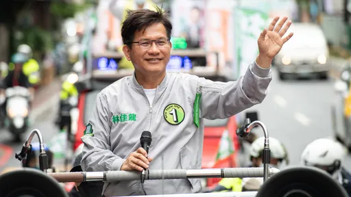 不滿借用選前之夜場地遭打壓 林佳龍痛批侯友宜行政獨裁