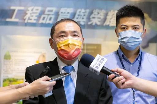 恩恩爸赴新北地院提國賠訴訟 侯友宜「尊重家屬、配合調查」