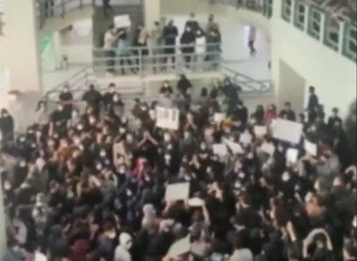 伊朗控美國煽動抗議行動　對美國CIA祭新制裁