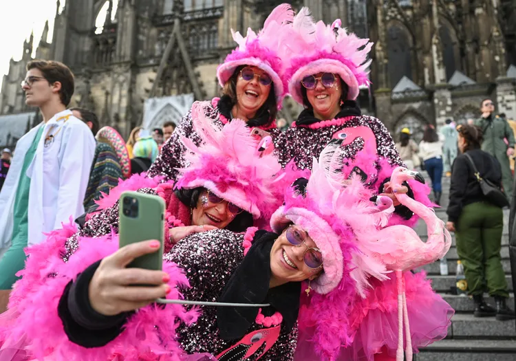 依照傳統，類似的嘉年華會將持續到隔年2、3月。法新社