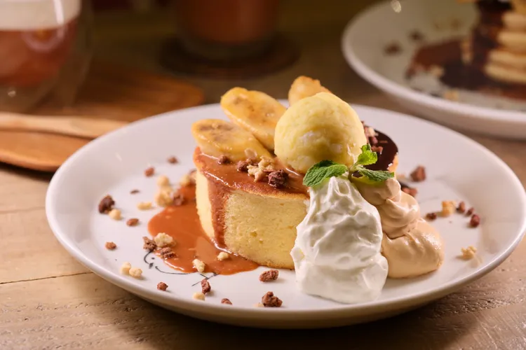 芭娜娜太妃厚鬆餅260元。陳志淵攝