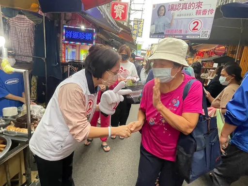 傳統市場掃街拜票 賴香伶:市政優化要接地氣、傾聽基層需求